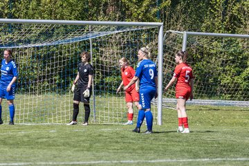Bild 332 - F TSV Zarpen - Holstein Kiel II : Ergebnis: 2:6